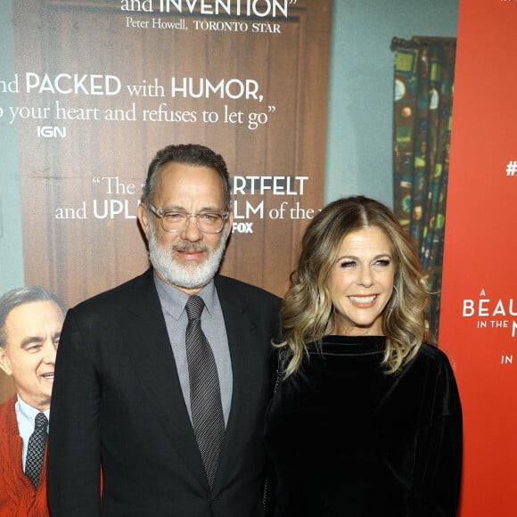 Tom Hanks et sa femme Rita Wilson - Premiere du film "A Beautiful Day In The Neighborhood" à New York le 17 novembre 2019.