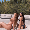 Kim Kardashian et sa petite soeur Kylie Jenner. Février 2020.