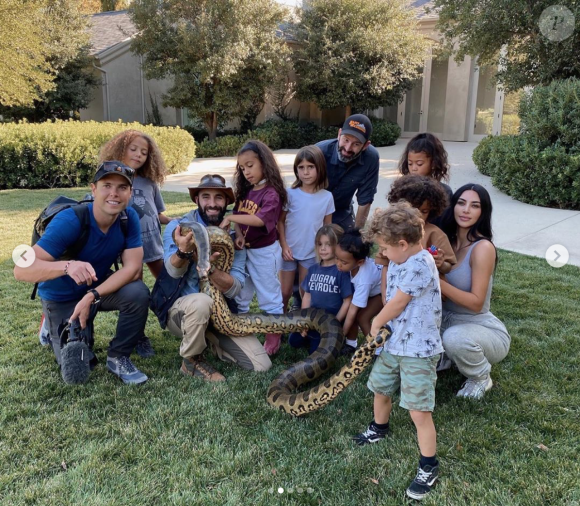 Kim Kardashian et ses enfants et neveux. Février 2020.