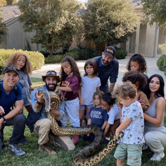 Kim Kardashian et ses enfants et neveux. Février 2020.