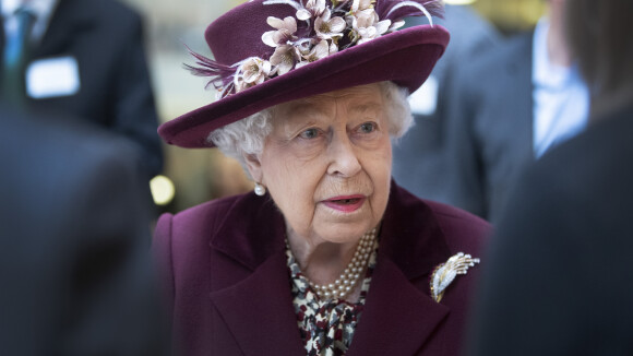 Elizabeth II menacée de toutes parts par le Covid-19 : son valet contaminé