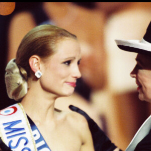 Elodie Gossuin, Miss Picardie, lors de l'élection Miss France 2001 au Grimaldi Forum à Monaco, le 10 décembre 2000