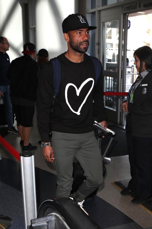 Exclusif - Ashley Cole arrive à l'aéroport de Los Angeles (LAX), le 12 avril 2018.
