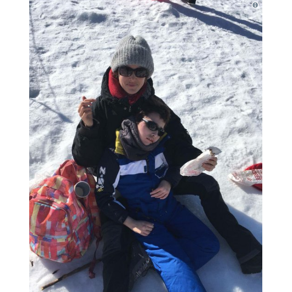 Eglantine Emeyé et son fils Samy au ski. Février 2018.