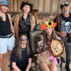 Sylvester Stallone, son épouse Jennifer Flavin Stallone et leurs filles Sistine, Sophia et Scarlet se déguisent en personnages de la série documentaire événement "Tiger King" disponible sur Netflix. Avril 2020.