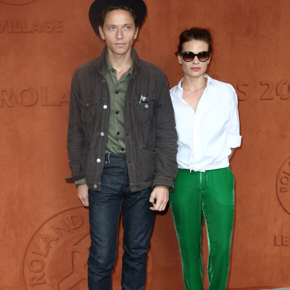 Raphaël et Mélanie Thierry au village des internationaux de France de tennis de Roland Garros 2019 à Paris le 7 juin 2019. © Cyril Moreau / Bestimage