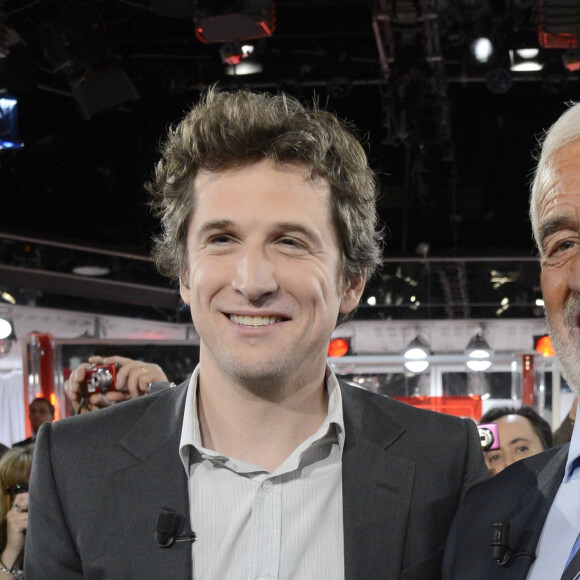 Guillaume Canet et Jean-Paul Belmondo - Enregistrement de l'emission "Vivement Dimanche" a Paris le 10 avril 2013 qui sera diffusee le 14 avril.