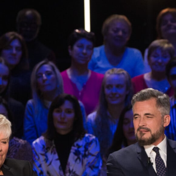 Exclusif - Faustine Bollaert, Mimie Mathy, Olivier Minne - Enregistrement de l'émission "La Boîte à secrets 4" à Paris, présentée par F.Bollaert, et diffusée le 10 avril sur France 3. Le 23 janvier 2020 © Tiziano Da Silva / Bestimage