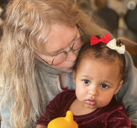 Mia Farrow et sa petite fille Coretta sur Instagram. Le 22 décembre 2019.