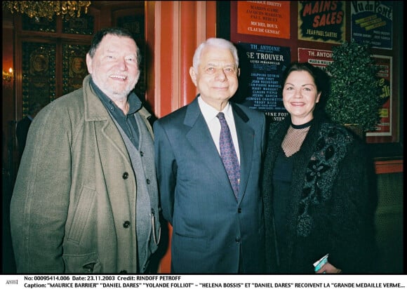 Maurice Barrier, Daniel Dares et Yolande Folliot en 2003 à Paris.