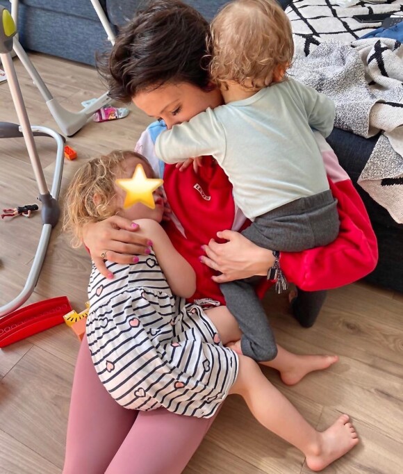 Daniela Martins avec sa fille et son fils, tendre moment dévoilé sur Instagram, le 5 avril 2020