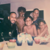 Alicia Keys, son mari Swizz Beatz, le fils de Swizz, Kasseem Jr. et ses deux autres garçons (avec Alicia Keys), Egypt et Genesis. Avril 2020.