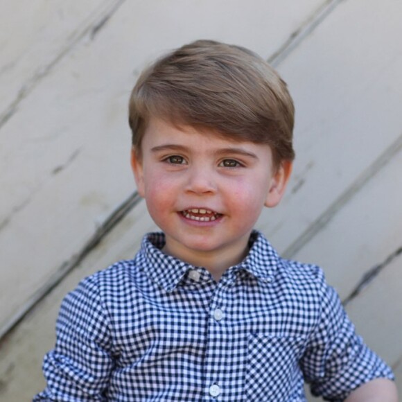 Portrait du prince Louis réalisé par sa mère Kate Middleton pour son deuxième anniversaire, le 22 avril 2020 sur Instagram.