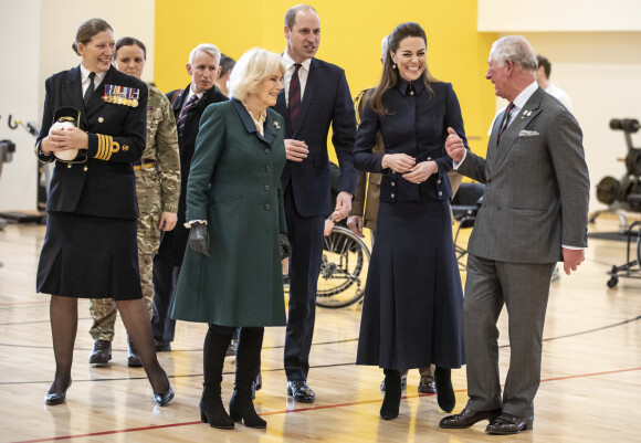 Le prince William, duc de Cambridge, et Catherine (Kate) Middleton, duchesse de Cambridge, Le prince Charles, prince de Galles, et Camilla Parker Bowles, duchesse de Cornouailles - Visite au centre de réadaptation médicale de la défense Stanford Hall, Loughborough, le 11 février 2020 où ils ont rencontré des patients et du personnel et ont visité le gymnase et atelier de prothèse.