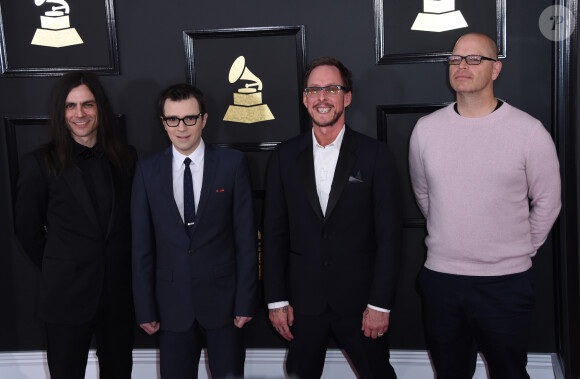 Le groupe Weezer (Rivers Cuomo, Scott Shriner et Patrick Wilson) à la 59ème soirée annuelle des Grammy Awards au théâtre Microsoft à Los Angeles, le 12 février 2017 © Chris Delmas/Bestimage