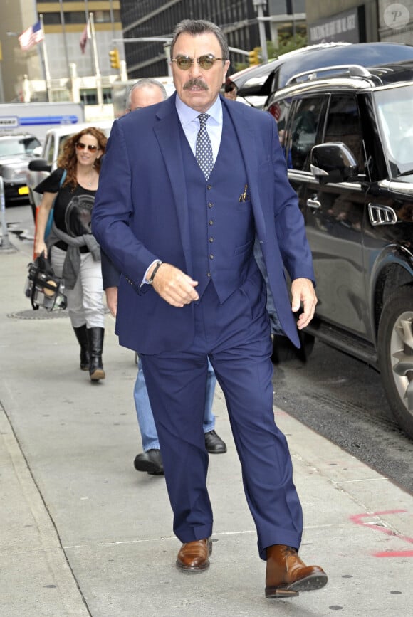 Tom Selleck arrive à l'émission "The Late Show With David Letterman" à New York, le 16 octobre 2014