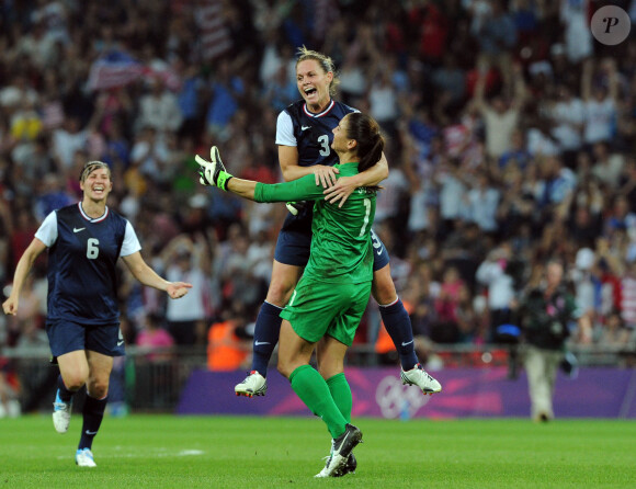 Hope Solo lors de la finale de football féminin des Jeux Olympiques opposant les États-Unis au Japon, au stade de Wembley. Londres, le 10 août 2012.