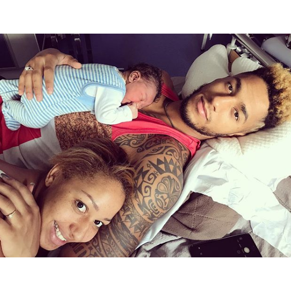 Estelle Mossely et Tony Yoka célébrent la naissance de leur petit Ali sur Instagram, le 3 août 2017.