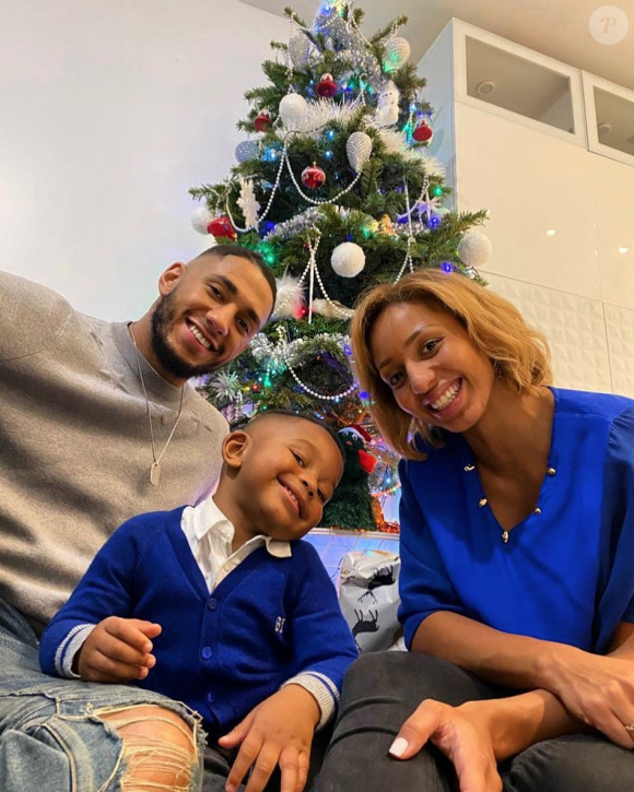 Tony Yoka, Estelle Mossely, enceinte, et leur premier enfant Ali fêtent Noël. Décembre 2019.