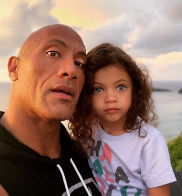 Dwayne Johnson et sa fille Tia. Mars 2020.