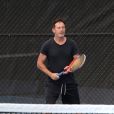 Jason Isaacs joue au tennis dans le quartier de Upper West Side à New York, le 1er septembre 2019