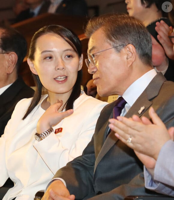 Moon Jae-in, le président de la Corée du Sud, avec Kim Yo-jung, la soeur du dictateur nord-coréen Kim Jong-un, lors d'un concert à Séoul en 2018.