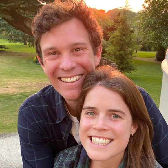 Eugenie d'York et son mari Jack Brooksbank sur Instagram, le 24 avril 2020.