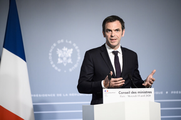 Olivier Véran, ministre de la Santé - Conférence de presse à l'issue du conseil des ministres au Palais de l'Élysée à Paris pendant l'épidémie de Coronavirus Covid-19 le 15 avril 2020 Eliot Blondet / Pool /Bestimage