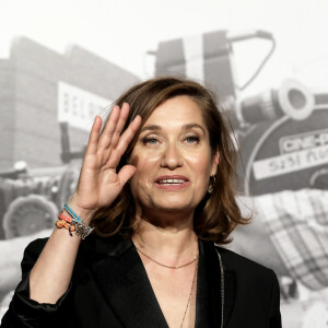 Emmanuelle Devos - Photocall de la cérémonie d'ouverture à la Halle Tony Garnier du 11ème Festival Lumiere 2019 de Lyon le 12 octobre 2019. © Dominique Jacovides / Bestimage