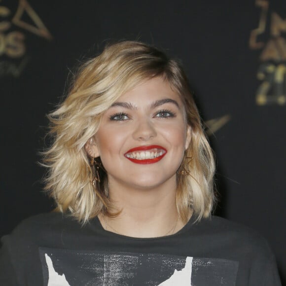 Louane Emera - 20ème cérémonie des NRJ Music Awards au Palais des Festivals à Cannes. Le 10 novembre 2018 © Christophe Aubert via Bestimage