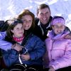 Sarah Ferguson et le prince Andrew avec leurs filles la princesse Eugenie et la princesse Beatrice à Verbier en février 2005