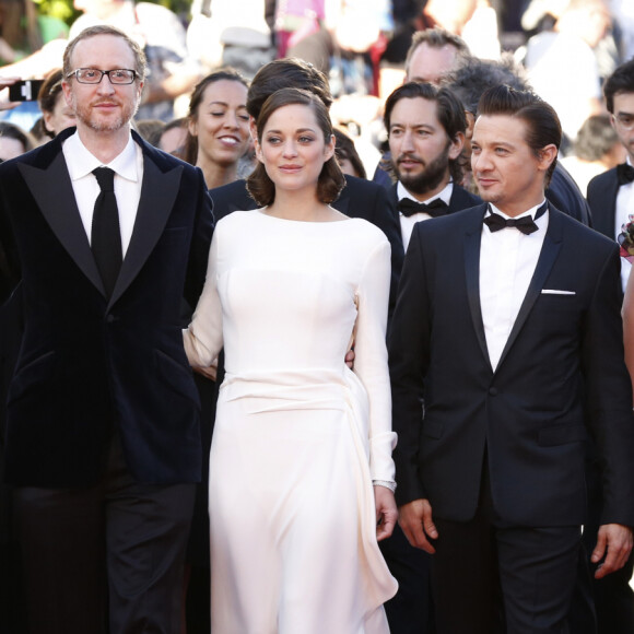 Alexandra Dickson Gray, James Gray, Marion Cotillard, Jeremy Renner, Molly Conners et Christopher Woodrow - Montee des marches du film "The Immigrant" lors du 66eme festival du film de Cannes. Le 24 mai 2013