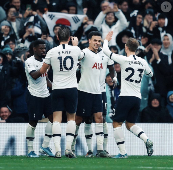 Dele Alli et ses partenaires de l'équipe de Tottenham Hotspur. Décembre 2019.