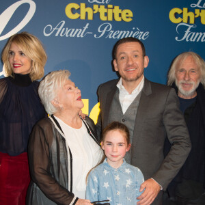 Valérie Bonneton, Laurence Arne, Line Renaud, Juliane Lepoureau, Dany Boon avec sa femme Yaël Boon et Pierre Richard à la première de "La Ch'tite Famille" au cinéma Gaumont-Opéra à Paris, le 14 février 2018. © Guirec Coadic/Bestimage