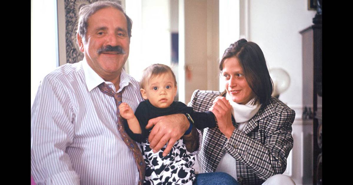 Que Devient Le Fils De Jean Yanne Jean Yanne et Christianne Fugger von Babenhausen avec leur fils Jean