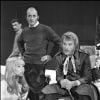 Sylvie Vartan et Johnny Hallyday dans les coulisses de l'enregistrement de l'émission "Jolie poupée" en 1968.