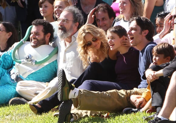 Zach Braff, Kate Hudson, Josh Gad, et Joey King sur le tournage de la derniere scene du film 'Wish You Were Here' à Pasadena le 6 septembre 2013.