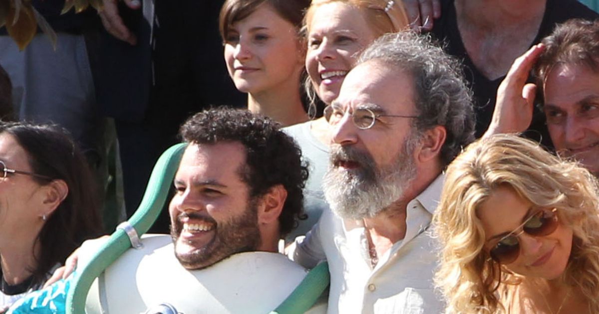 Zach Braff, Kate Hudson, Josh Gad, et Joey King sur le ...