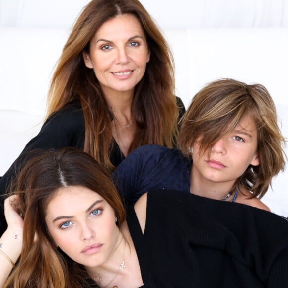 Véronika Loubry et ses enfants, Thylane et Ayrton Blondeau. Photo par Sandrine Gomez.