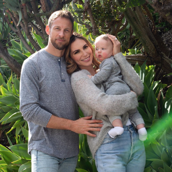 Brittny Ward, son fiancé Jenson Button et leur fils Hendrix. Avril 2020.