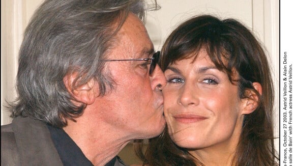 Astrid Veillon sauvée par Alain Delon : "Je n'avais plus goût à la vie"