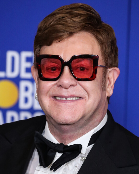 Elton John lors de la Press Room de la 77e cérémonie annuelle des Golden Globe Awards au Beverly Hilton Hotel à Los Angeles le 5 janvier 2020.