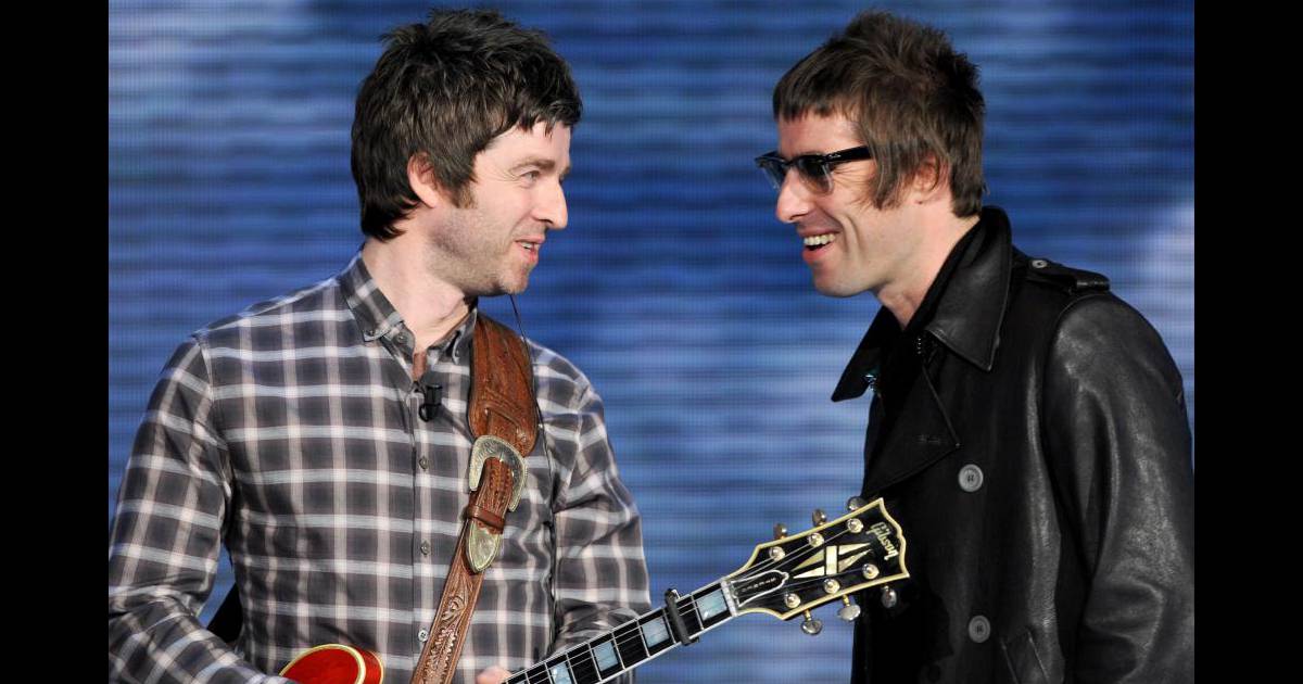 Liam Et Noel Leaders Du Groupe Oasis Oasis : Le groupe doit 500 000 euros... à Rock en Seine ! Aïe