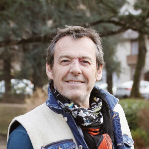 Jean-Luc Reichmann lors du photocall de la série "Léo Matteï, Brigade des mineurs" lors du 22ème Festival des créations télévisuelles de Luchon, France, le 7 février 2020. © Patrick Bernard/Bestimage