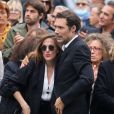 Victoria Bedos, Nicolas Bedos, Joëlle Bercot, Mireille Dumas - Sorties - Hommage à Guy Bedos en l'église de Saint-Germain-des-Prés à Paris le 4 juin 2020.