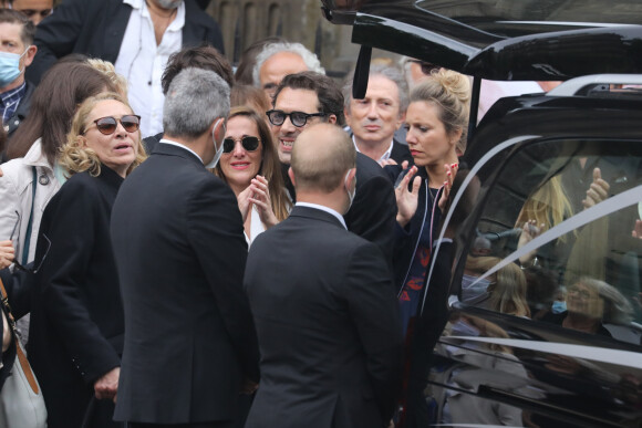 Joëlle Bercot (femme de Guy Bedos), Victoria Bedos, Nicolas Bedos,Michel Drucker - Sorties - Hommage à Guy Bedos en l'église de Saint-Germain-des-Prés à Paris le 4 juin 2020.