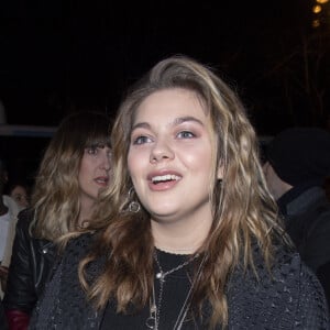 Louane Emera (enceinte) - Les célébrités arrivent au défilé de mode Haute-Couture printemps-été 2020 "Jean-Paul Gaultier" au théâtre du Châtelet à Paris le 22 janvier 2020.