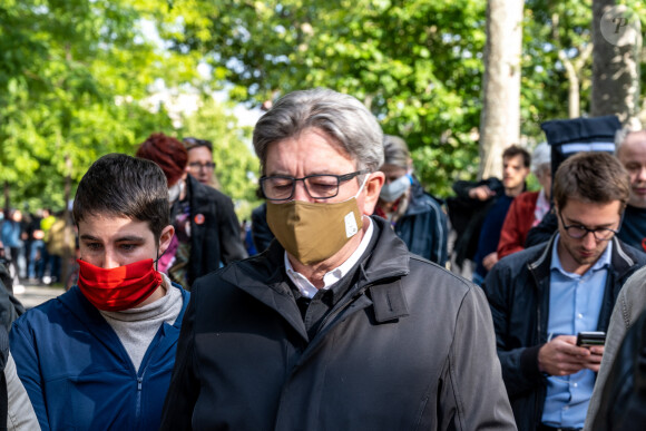 Jean-Luc Mélenchon lors d'une manifestation contre le racisme et les violences policières place de la République à Paris le 9 juin 2020