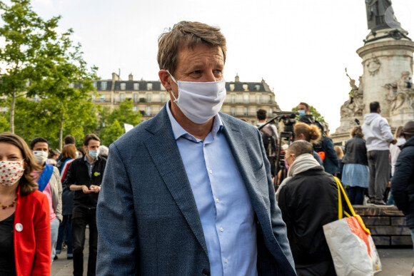 Yannick Jadot lors d'une manifestation contre le racisme et les violences policières place de la République à Paris le 9 juin 2020