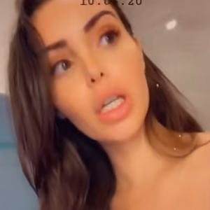 Nabilla Benattia dévoile son complexe physique, le 10 juin 2020, sur Snapchat